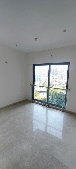 Room in 3 BHK Apartment at Adani Ten BKC, Bandra East – for Rent