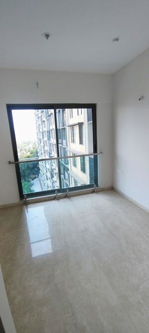 Room in 3 BHK Apartment at Adani Ten BKC, Bandra East – for Rent
