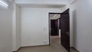 Room in 1 BHK Builder Floor at Saket – for Rent