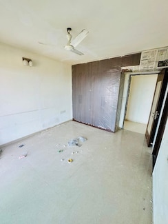 3 BHK + Basement,Store Room Apartment For Rent in Raj Grandeur