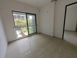 Room in 2 BHK Apartment at Adani Ten BKC, Bandra East – for Rent