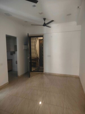 Room in 2 BHK Apartment at Gaur City 2 - 14th Avenue, Sector 16c Greater Noida – for Sale