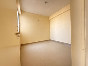 Room in 3 BHK Apartment at Conscient Habitat 78, Sector 78 – for Sale