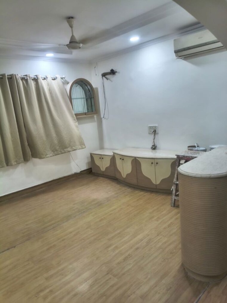 Team Area, sunny-side-apartment 3 Bedroom 1200 Sq.Ft. Apartment In Andheri West Mumbai 10450812