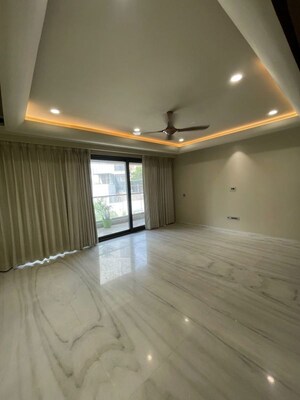 3 BHK Apartment For Sale in Microtek Greenburg, Sector 86