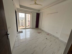 Room in 3 BHK Apartment at Casa Woodstock, Sector 16c Greater Noida – for Sale