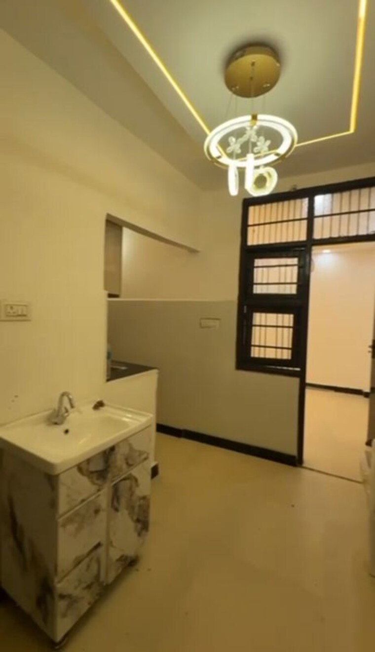 Hall, uttam nagar west 1 Bedroom 45 Sq.Yd. Builder Floor In Uttam Nagar West Delhi 10450923