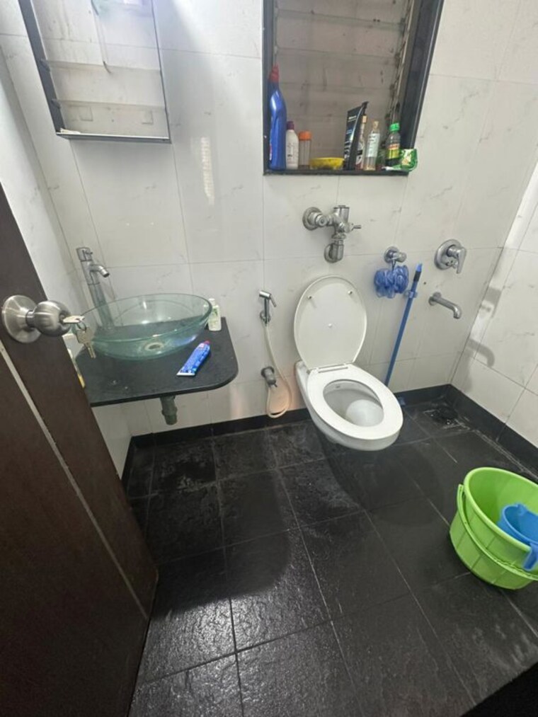 Bathroom, chaitanya-radha-krishna 3 Bedroom 1250 Sq.Ft. Apartment In Borivali East Mumbai 10450920