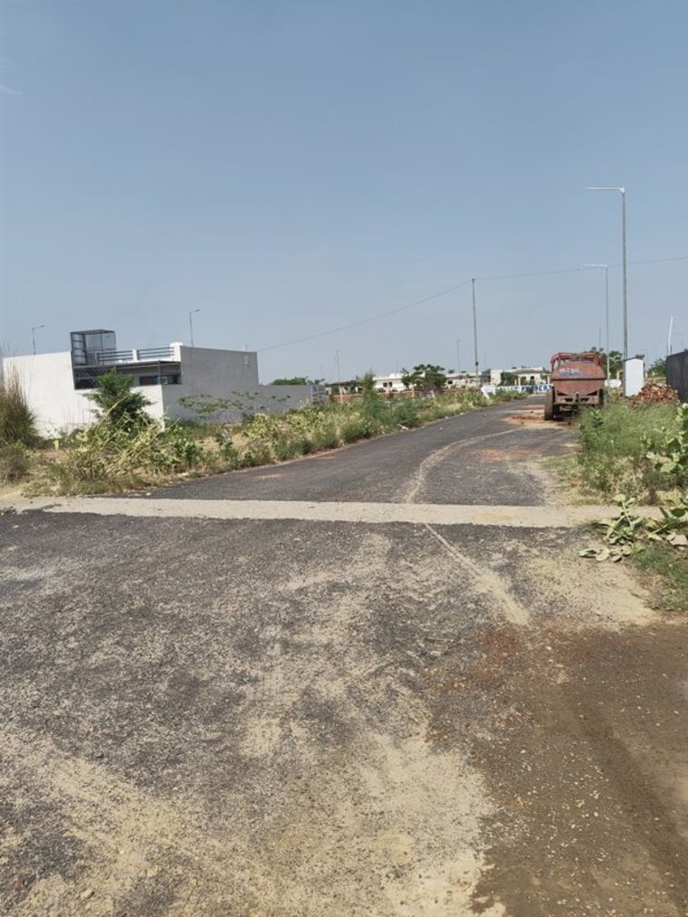 Exterior View, pocket 3c  300 Sq.Mt. Plot In Pocket 3c Greater Noida 10450942