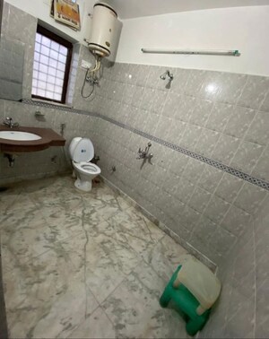 Bathroom in 3 BHK Independent House at Sector 40 – for Rent