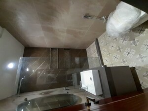Furnished Amenities in 3 BHK Builder Floor at Sector 85 – for Sale