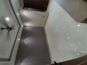 Furnished Amenities in 3 BHK Builder Floor at Sector 85 – for Sale