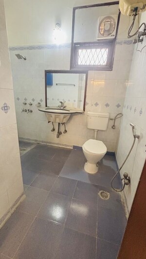 Attached Bathroom in 3 BHK Builder Floor at Suncity – for Rent