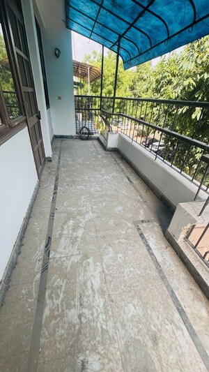 3 BHK Builder Floor – Exterior View View at Suncity - for Rent