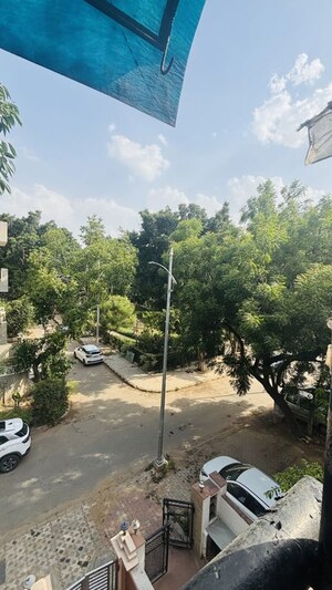 3 BHK Builder Floor – Exterior View View at Suncity - for Rent