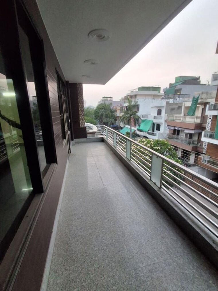 Balcony, sector 31 2 Bedroom 1600 Sq.Ft. Independent House In Sector 31 Gurgaon 10450965