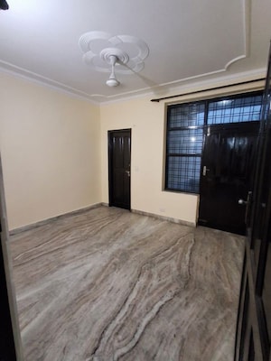 Bedroom in 2 BHK Independent House at Sector 31 – for Rent