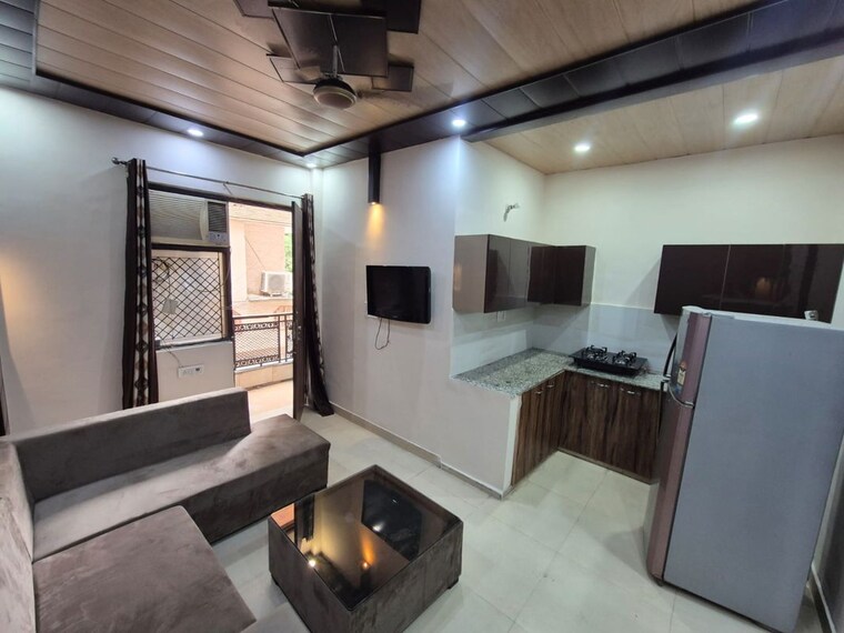 Kitchen, ramesh nagar 1 Bedroom 50 Sq.Yd. Builder Floor In Ramesh Nagar Delhi 10450975