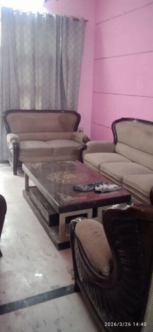 Team Area in 2 BHK Independent House at Sector 31 – for Rent