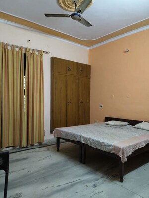 Bedroom in 2 BHK Independent House at Sector 31 – for Rent