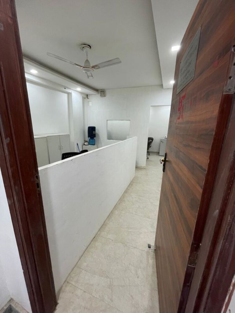 Bathroom, khirki extension Commercial Office Space 250 Sq.Yd. In Khirki Extension Delhi 10450953
