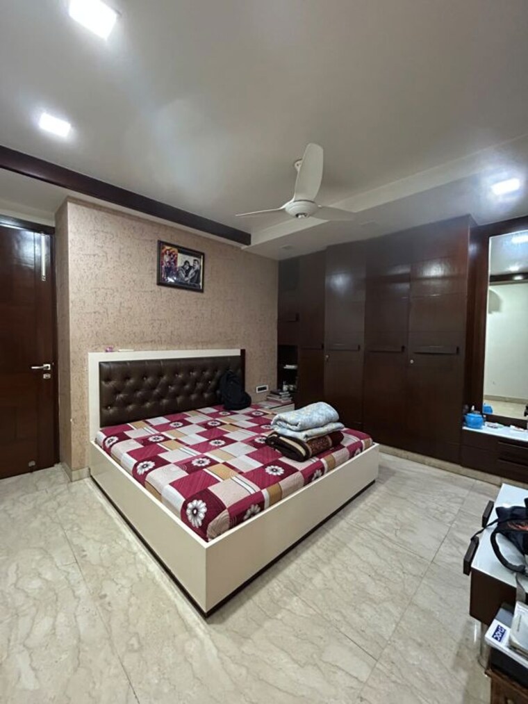 Bedroom, ram vihar 3 Bedroom 1900 Sq.Ft. Builder Floor In Ram Vihar Delhi 10450984