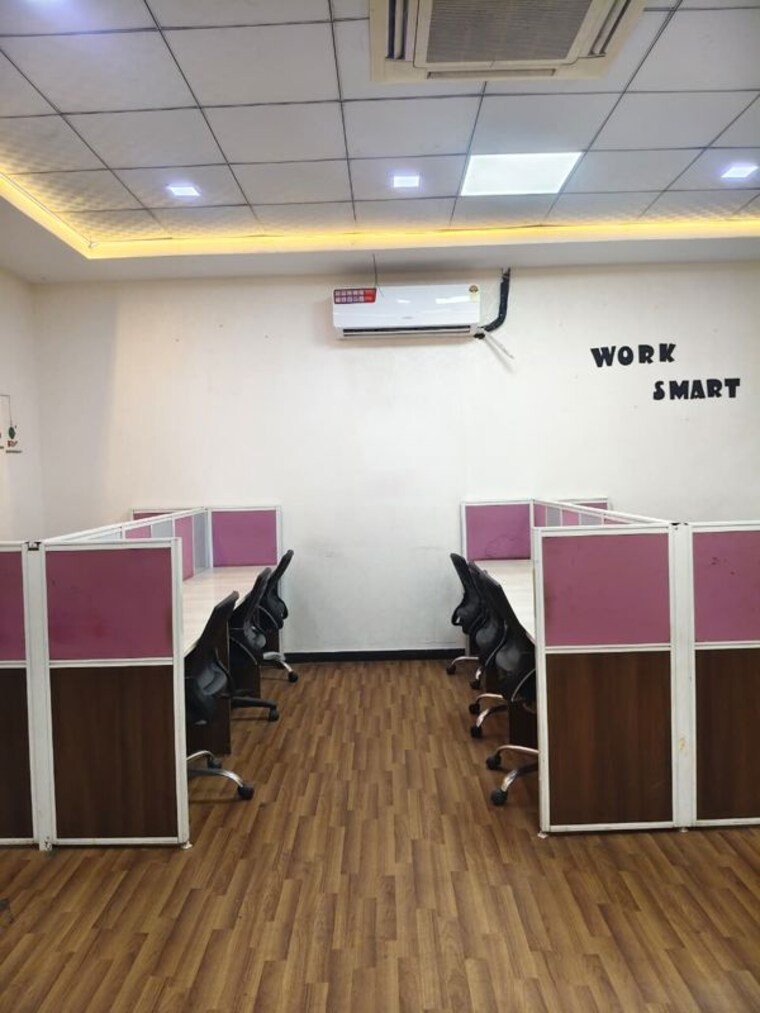 Team Area, sector 63 Commercial Office Space 800 Sq.Ft. In Sector 63 Noida 10450821