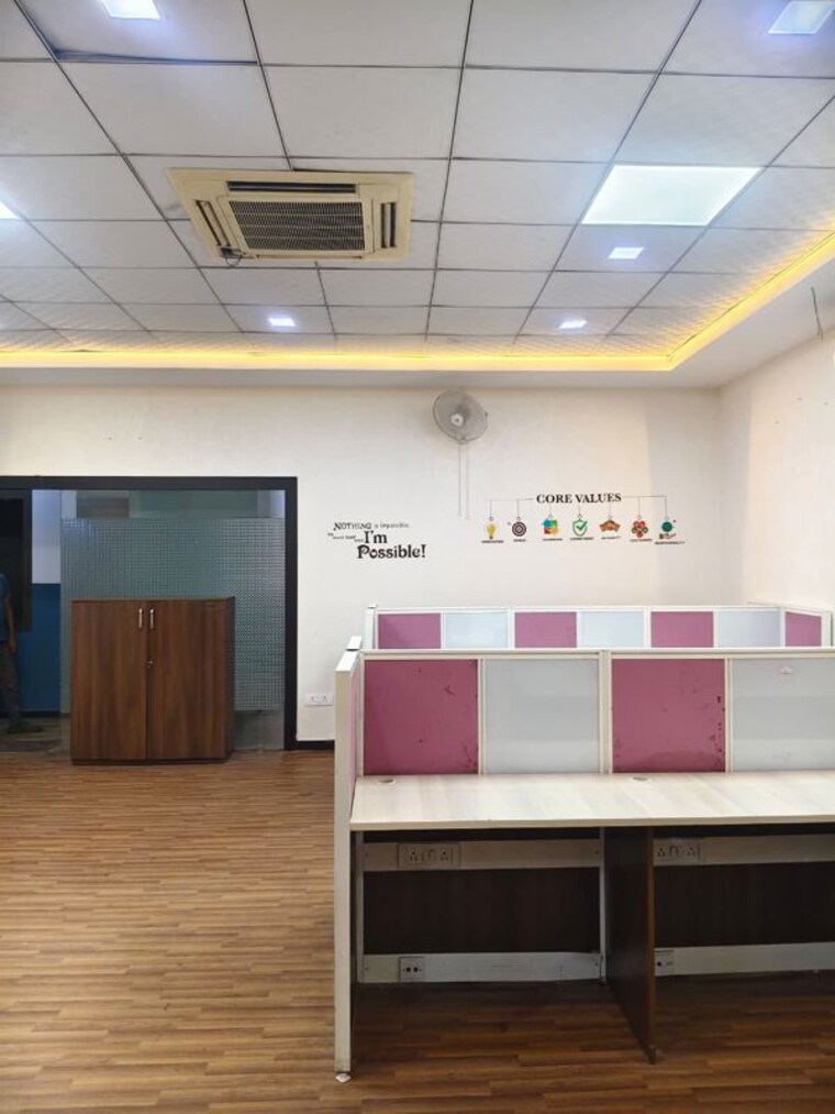Team Area, sector 63 Commercial Office Space 800 Sq.Ft. In Sector 63 Noida 10450821