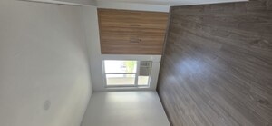 Room in 3 BHK Apartment at Silverglades The Melia, Sohna Sector 35 – for Rent