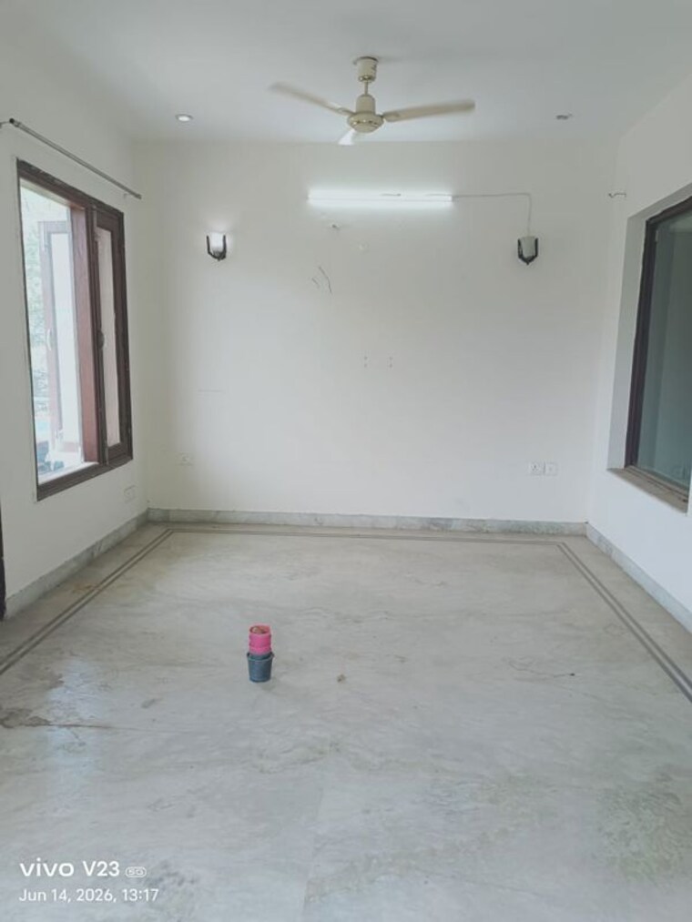 Room, sector 31 3 Bedroom 2100 Sq.Ft. Independent House In Sector 31 Gurgaon 10451006