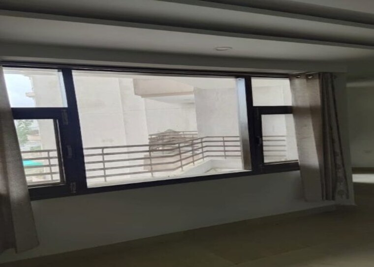 Room, sector 12 2 Bedroom 250 Sq.Yd. Apartment In Sector 12 Sonipat 10451031