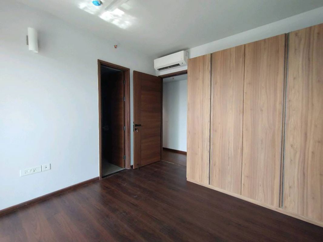 3.5 BHK + Study Room 2568 Sq.Ft. Apartment in Krisumi Waterfall Residences