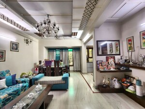 Living Room in 4 BHK Builder Floor at Pitampura – for Sale