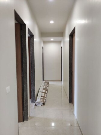 https://img.squareyards.com/secondaryPortal/optImages/IN_639171354773211254-1506260351175117.jpg Cover Image