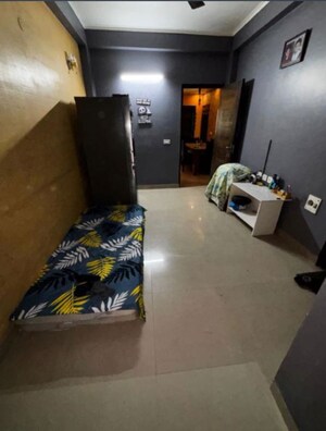 Room in 3.5 BHK Builder Floor at Orchid Island, Sector 51 – for Rent