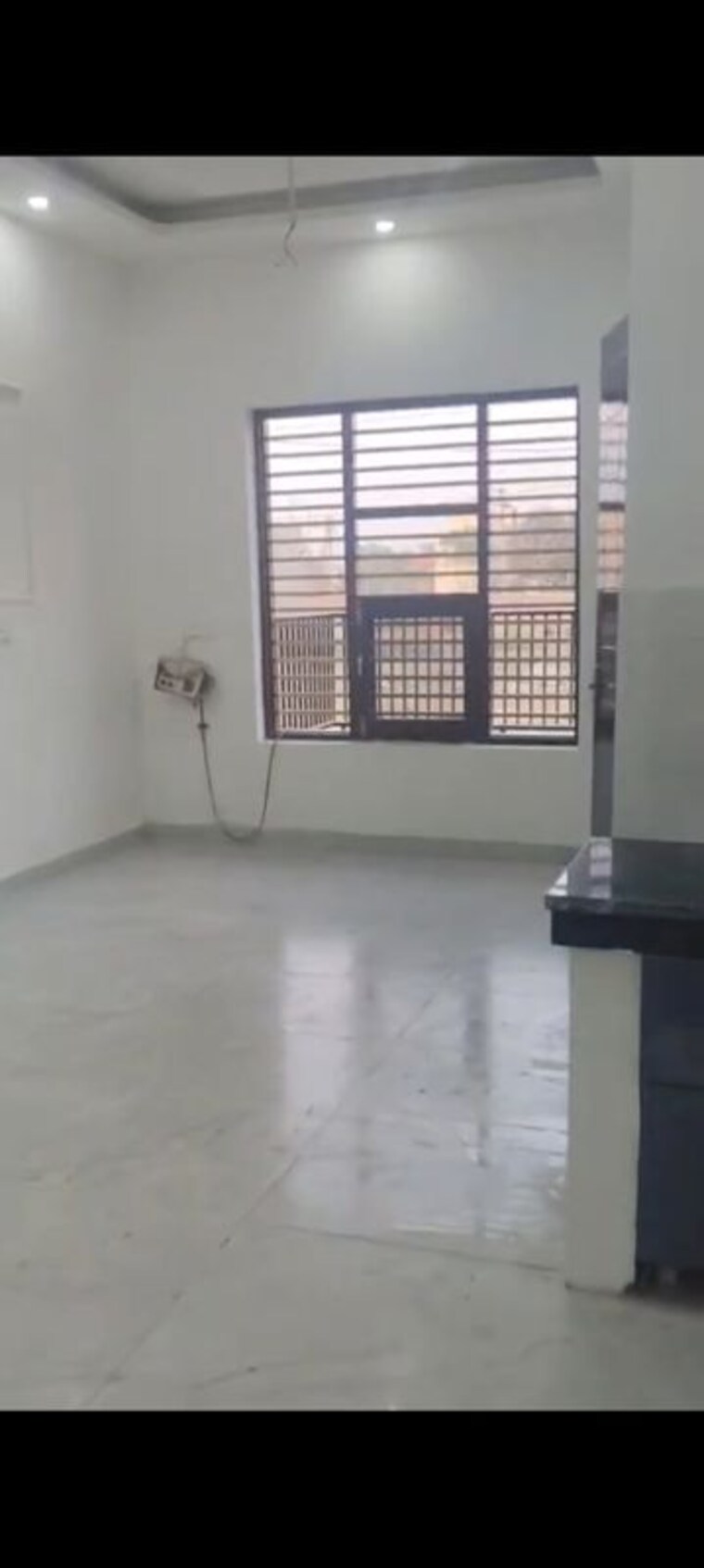 Room, central-town 3 Bedroom 1835 Sq.Ft. Apartment In Vip Road Zirakpur 10451112
