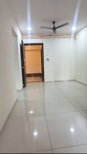 2 BHK Apartment For Rent in Chandak 34 Park Estate, Goregaon West