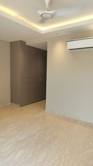 Room in  Builder Floor at Ansal API Versalia, Sector 67a – for Sale