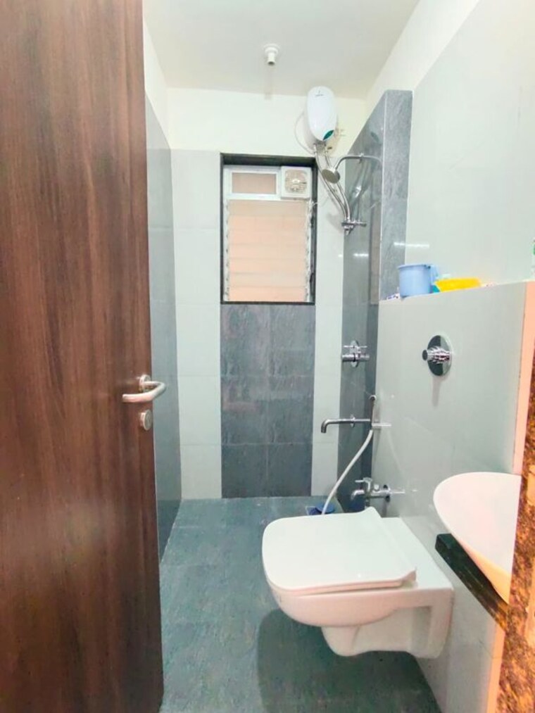 Bathroom, hdil-dheeraj-upvan-1 2 Bedroom 890 Sq.Ft. Apartment In Borivali East Mumbai 10451129