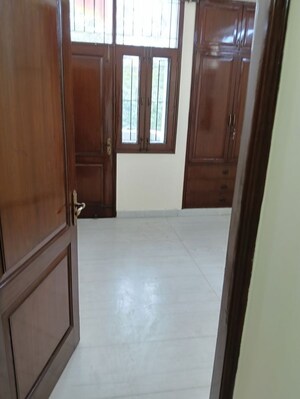 Bathroom in 3.5 BHK Apartment at Sector 62 – for Rent