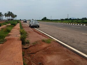 Plot Area in  Land at Devanahalli – for Rent