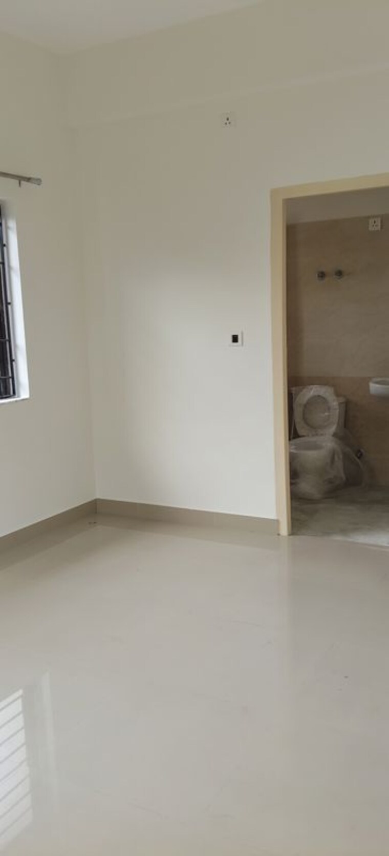 Room, sreepally 4 Bedroom 1400 Sq.Ft. Apartment In Sreepally Kolkata 10451105