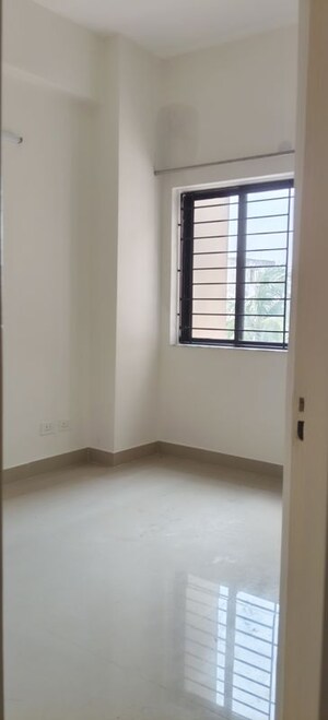 Room in 4 BHK Apartment at Sreepally – for Rent