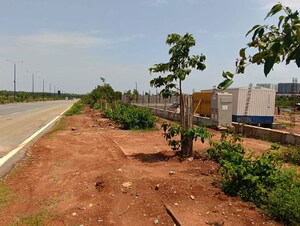 Plot Area in  Land at Devanahalli – for Rent