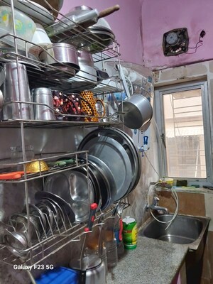 Kitchen in 1.5 BHK Apartment at Bhowanipore – for Rent