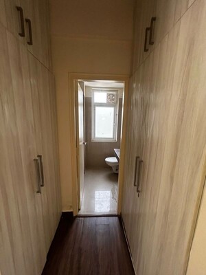 Bathroom in 3.5 BHK Apartment at Emaar Palm Premier, Sector 77 – for Rent