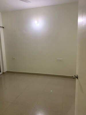 Room in 3 BHK Apartment at Pardos Okas Residency, Sushant Golf City – for Rent