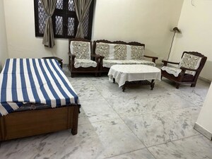 Bedroom in 2 BHK Villa at Sector 23 – for Rent
