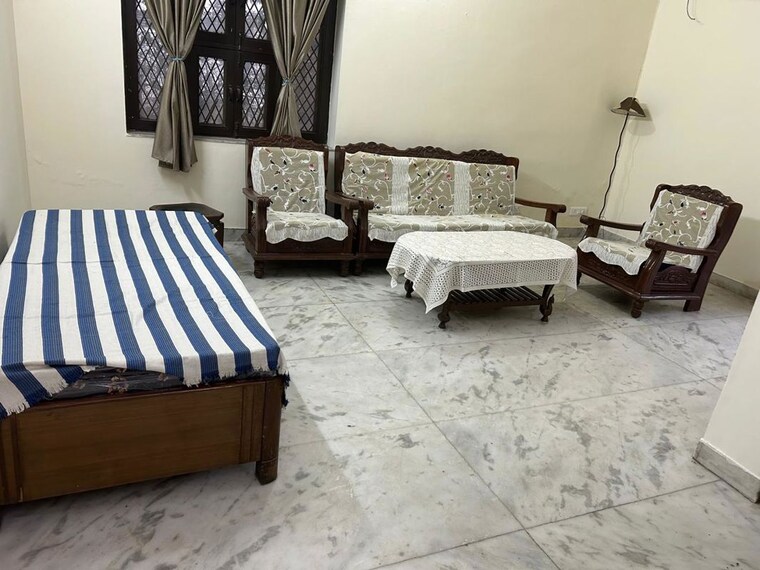 Bedroom, sector 23 2 Bedroom 1200 Sq.Ft. Villa In Sector 23 Gurgaon 10451239