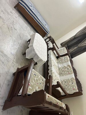 Furnished Amenities in 2 BHK Villa at Sector 23 – for Rent
